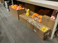 Partij diverse paasdecoratie (305x) - afbeelding 1 van  6