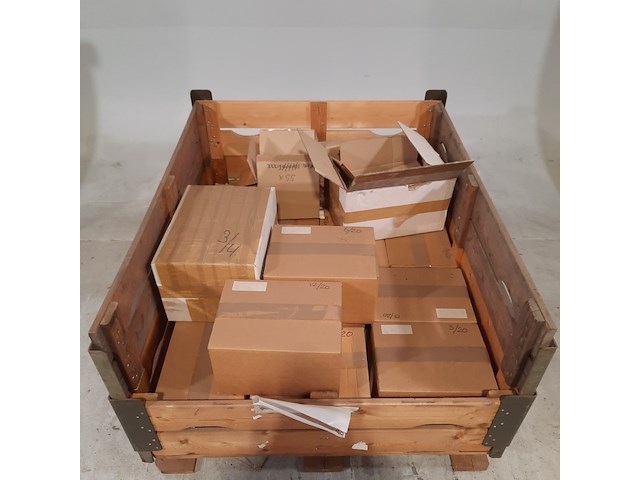 Partij diverse pakkingen - afbeelding 2 van  6