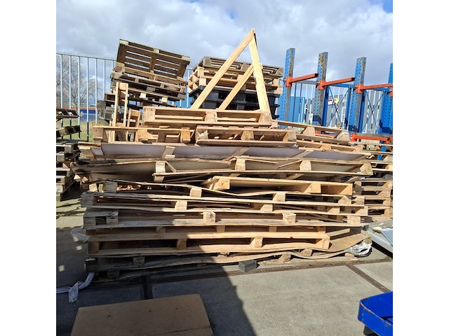 Partij diverse pallets/ brandhout - afbeelding 6 van  10