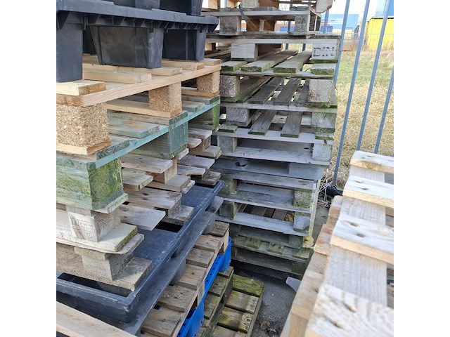 Partij diverse pallets/ brandhout - afbeelding 9 van  10