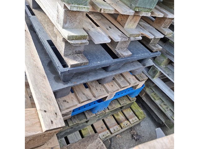 Partij diverse pallets/ brandhout - afbeelding 10 van  10