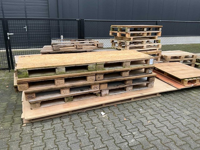 Partij diverse pallets - afbeelding 2 van  4