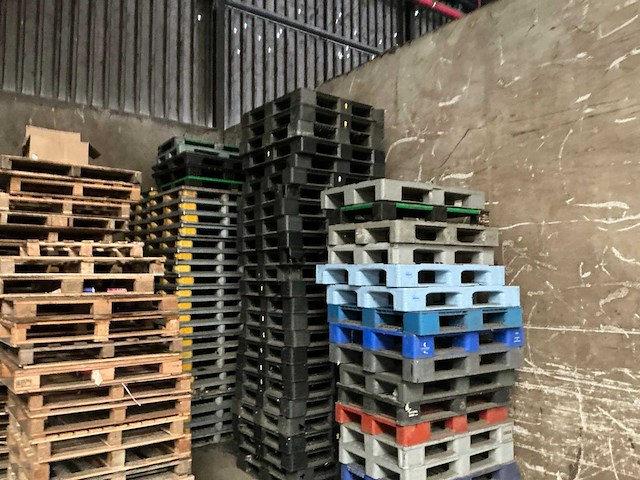Partij diverse pallets - afbeelding 3 van  5