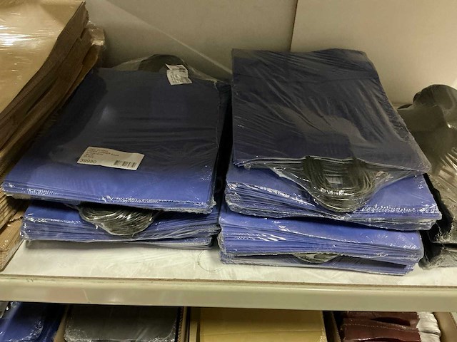 Partij diverse papieren/hemdraagtassen - afbeelding 10 van  17