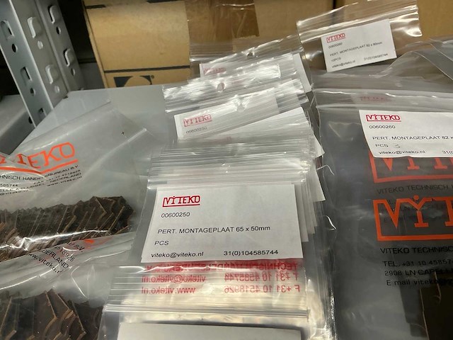 Partij diverse pert. montageplaten - afbeelding 9 van  17