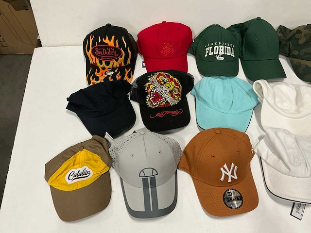 Partij diverse petten o.a ny/dickies/obey/vilebrequin (20x) - afbeelding 2 van  4