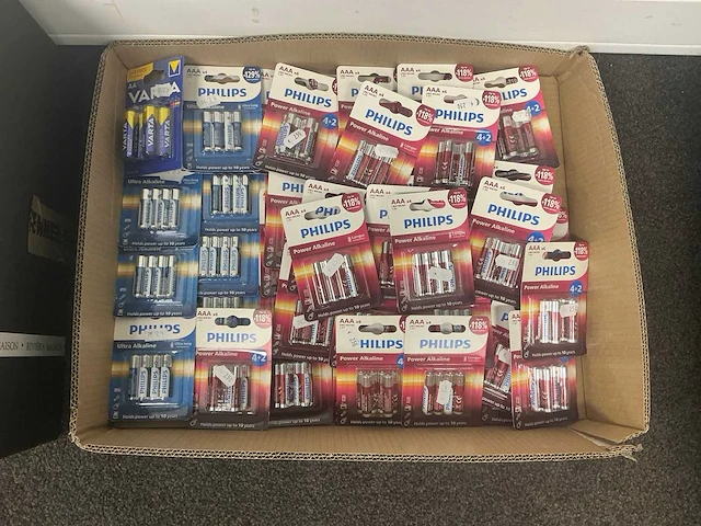 Partij diverse philips batterijen (55 verpakkingen) - afbeelding 1 van  3