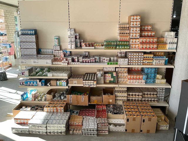 Partij diverse philips/osram/overige verlichting (3580x) - afbeelding 1 van  55