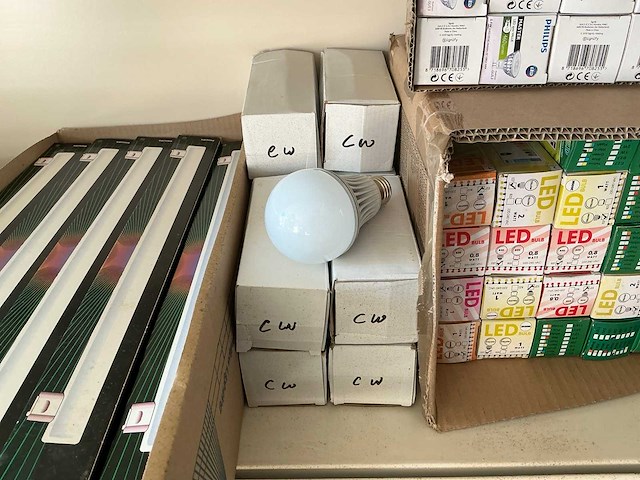 Partij diverse philips/osram/overige verlichting (3580x) - afbeelding 22 van  55