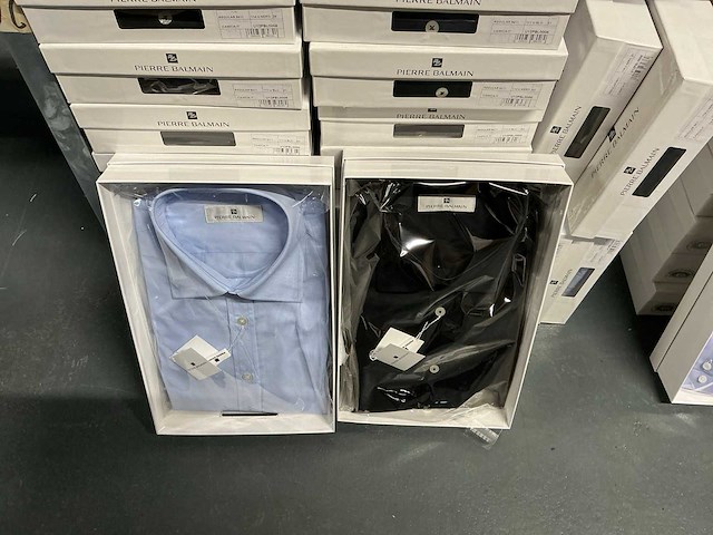 Partij diverse pierre balmain/nazareno cabrielli/uominitaliani/etc overhemden (98x) - afbeelding 2 van  15