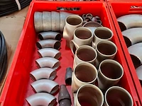 Partij diverse pijpbochten en t-stuk koppelingen - afbeelding 7 van  11