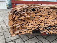 Partij diverse plinten en latten - afbeelding 6 van  9