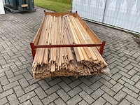 Partij diverse plinten en latten - afbeelding 3 van  6