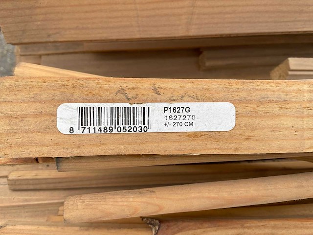 Partij diverse plinten en latten - afbeelding 6 van  6
