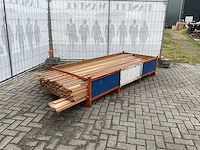 Partij diverse plinten en latten - afbeelding 1 van  9