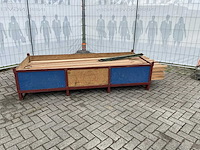 Partij diverse plinten en latten - afbeelding 1 van  8