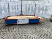 Partij diverse plinten en latten - afbeelding 2 van  8