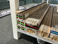 Partij diverse plinten - afbeelding 2 van  9