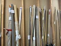 Partij diverse plinten - afbeelding 2 van  4