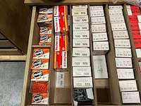 Partij diverse pluggen/bevestigingsmateriaal - afbeelding 11 van  15