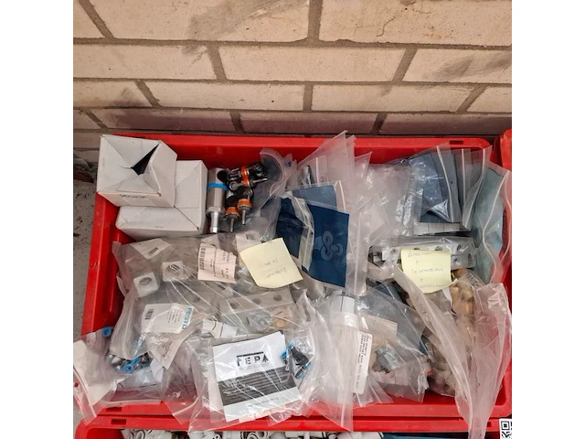 Partij diverse pneumatische koppelingen en toebehoren o.a. giss, smc, festo - afbeelding 9 van  21