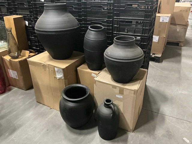 Partij diverse potten mat zwart (8x) - afbeelding 1 van  7