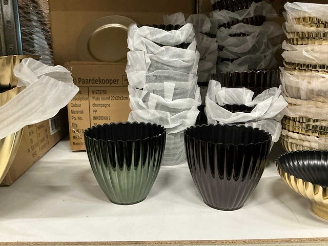 Partij diverse potten/bowls/plates (130x) - afbeelding 7 van  9