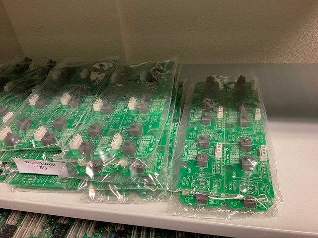 Partij diverse printplaten (400x) - afbeelding 1 van  1