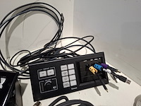 Partij diverse professionele av apparatuur, extron, audinate, logitech - afbeelding 8 van  13