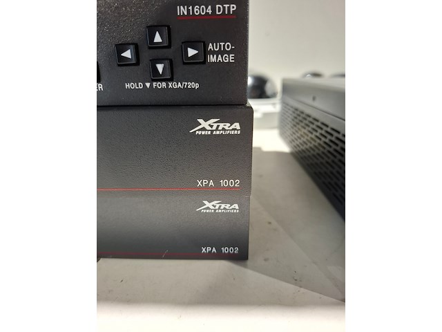 Partij diverse professionele av apparatuur, extron, axis, sennheiser - afbeelding 4 van  10