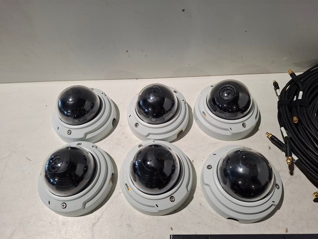 Partij diverse professionele av apparatuur, extron, axis, sennheiser - afbeelding 9 van  10