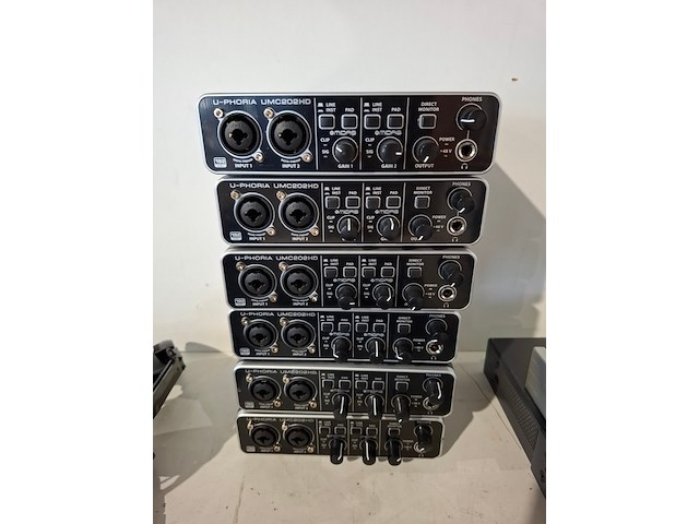 Partij diverse professionele av apparatuur, extron, behringer, blackmagic, asl, beyerdynamic - afbeelding 6 van  12