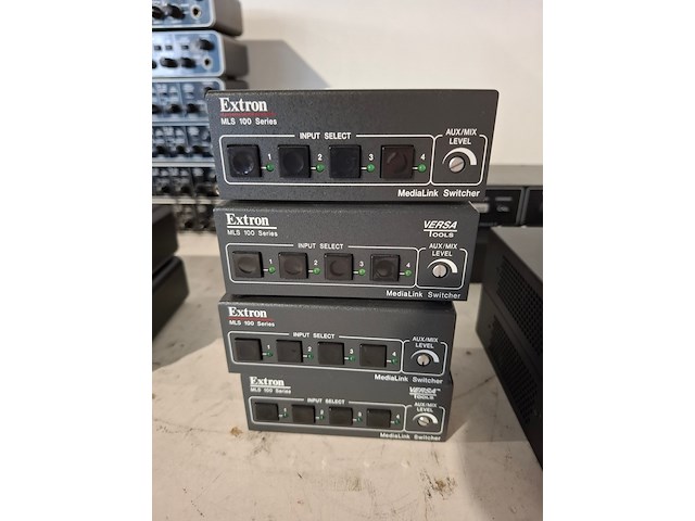 Partij diverse professionele av apparatuur, extron, behringer, blackmagic, asl, beyerdynamic - afbeelding 8 van  12