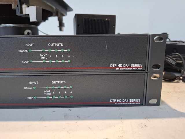 Partij diverse professionele av apparatuur, extron, blackmagic, rdl, apart, logitech - afbeelding 6 van  12