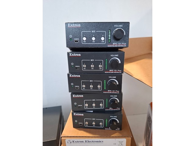 Partij diverse professionele av apparatuur, extron, blackmagic, tascam, datavideo, blackbox - afbeelding 4 van  11