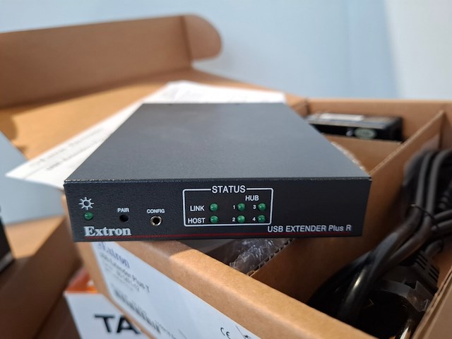 Partij diverse professionele av apparatuur, extron, blackmagic, tascam, datavideo, blackbox - afbeelding 7 van  11
