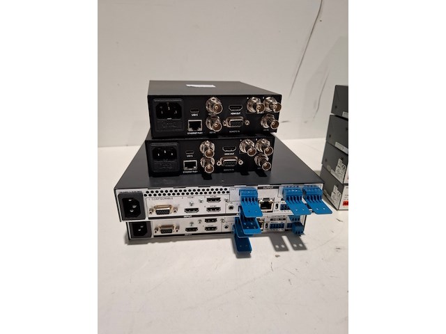 Partij diverse professionele av apparatuur, extron, blackmagic - afbeelding 7 van  10