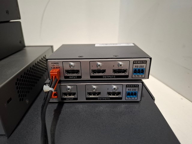 Partij diverse professionele av apparatuur, extron, cisco, logitech - afbeelding 3 van  12