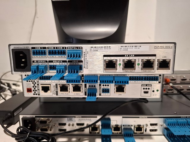 Partij diverse professionele av apparatuur, extron, cisco, logitech - afbeelding 12 van  12