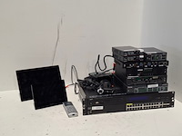 Partij diverse professionele av apparatuur, extron, lightware, apart, meavix, cisco, phonak - afbeelding 1 van  14