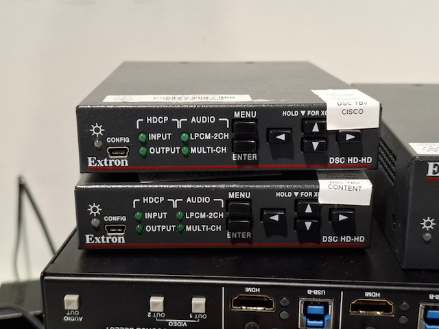 Partij diverse professionele av apparatuur, extron, lightware, apart, meavix, cisco, phonak - afbeelding 8 van  14