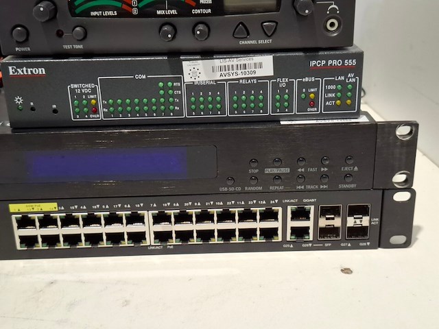 Partij diverse professionele av apparatuur, extron, lightware, apart, meavix, cisco, phonak - afbeelding 11 van  14