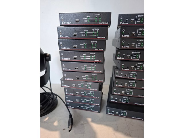 Partij diverse professionele av apparatuur, extron, logitech - afbeelding 6 van  11