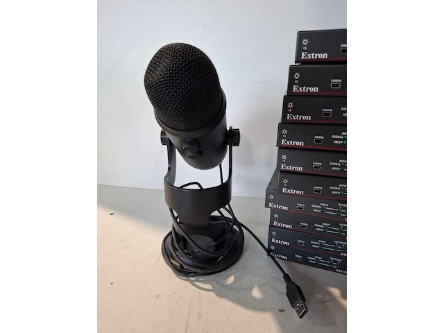 Partij diverse professionele av apparatuur, extron, logitech - afbeelding 7 van  11