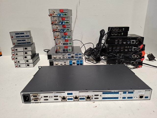 Partij diverse professionele av apparatuur, extron, matrox - afbeelding 10 van  10