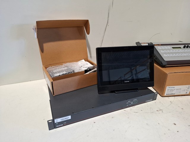 Partij diverse professionele av apparatuur, extron, mix-it - afbeelding 11 van  14