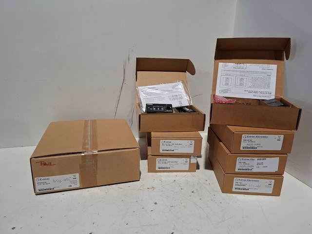 Partij diverse professionele av apparatuur, extron - afbeelding 1 van  10