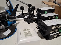 Partij diverse professionele av apparatuur, manfrotto, bl, neets, extron, genelec - afbeelding 6 van  10