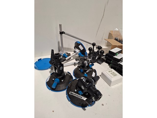 Partij diverse professionele av apparatuur, manfrotto, bl, neets, extron, genelec - afbeelding 7 van  10