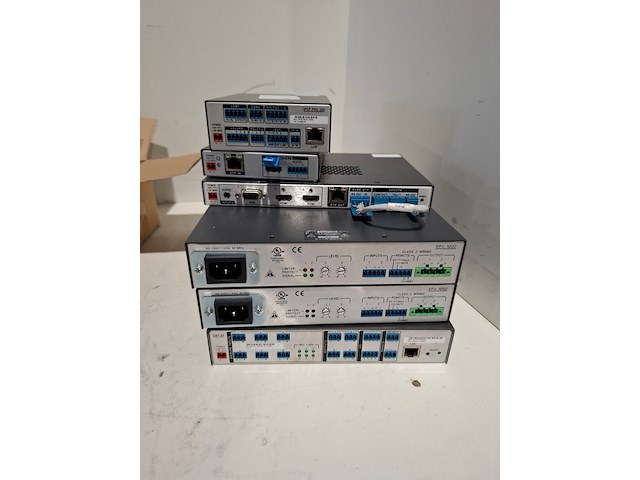 Partij diverse professionele av apparatuur, manfrotto, bl, neets, extron, genelec - afbeelding 8 van  10